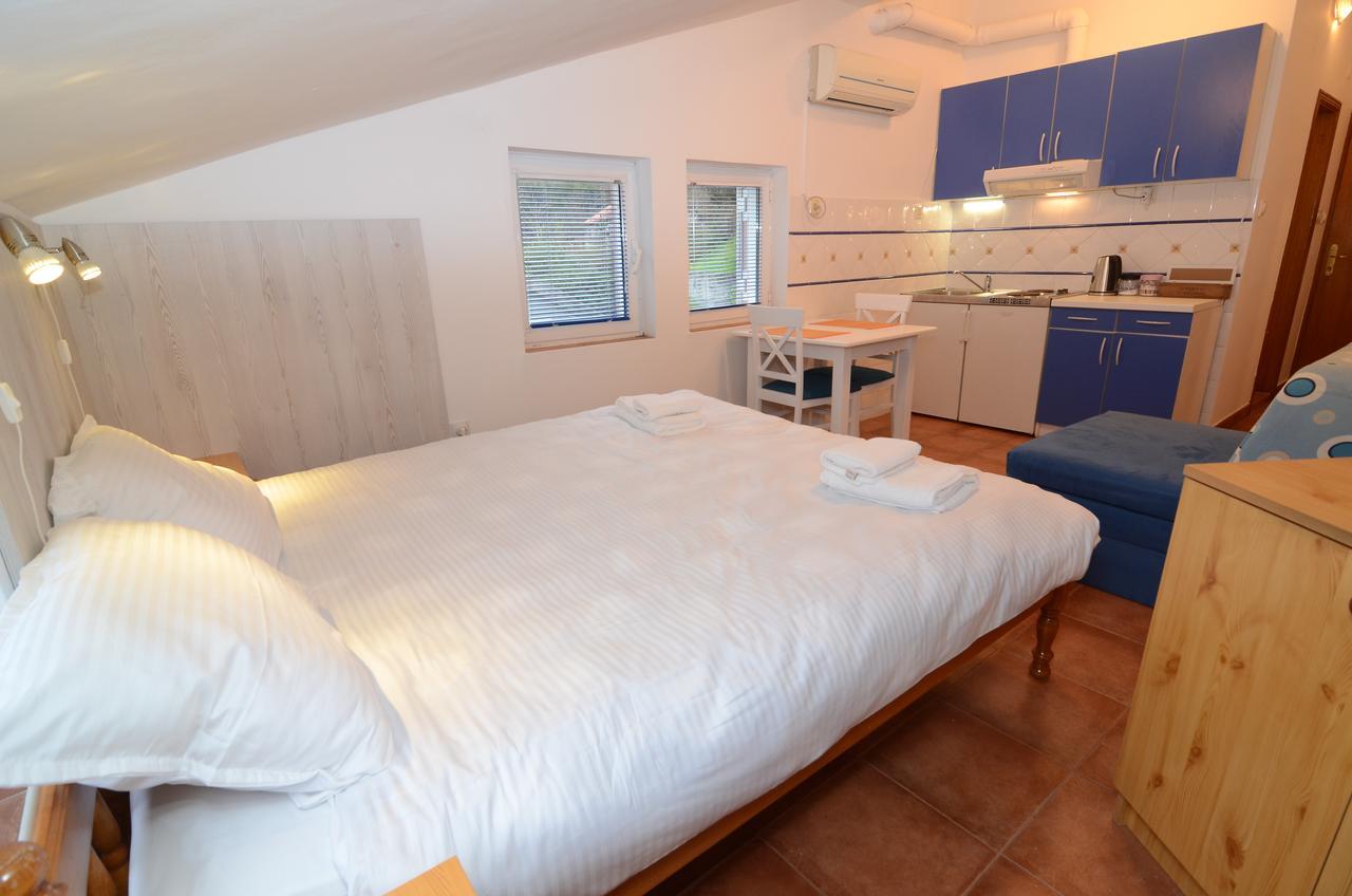 Maritimo Apartments Kotor Exterior photo