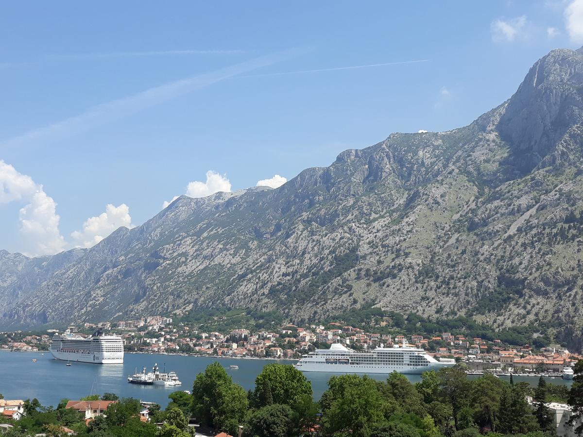 Maritimo Apartments Kotor Exterior photo