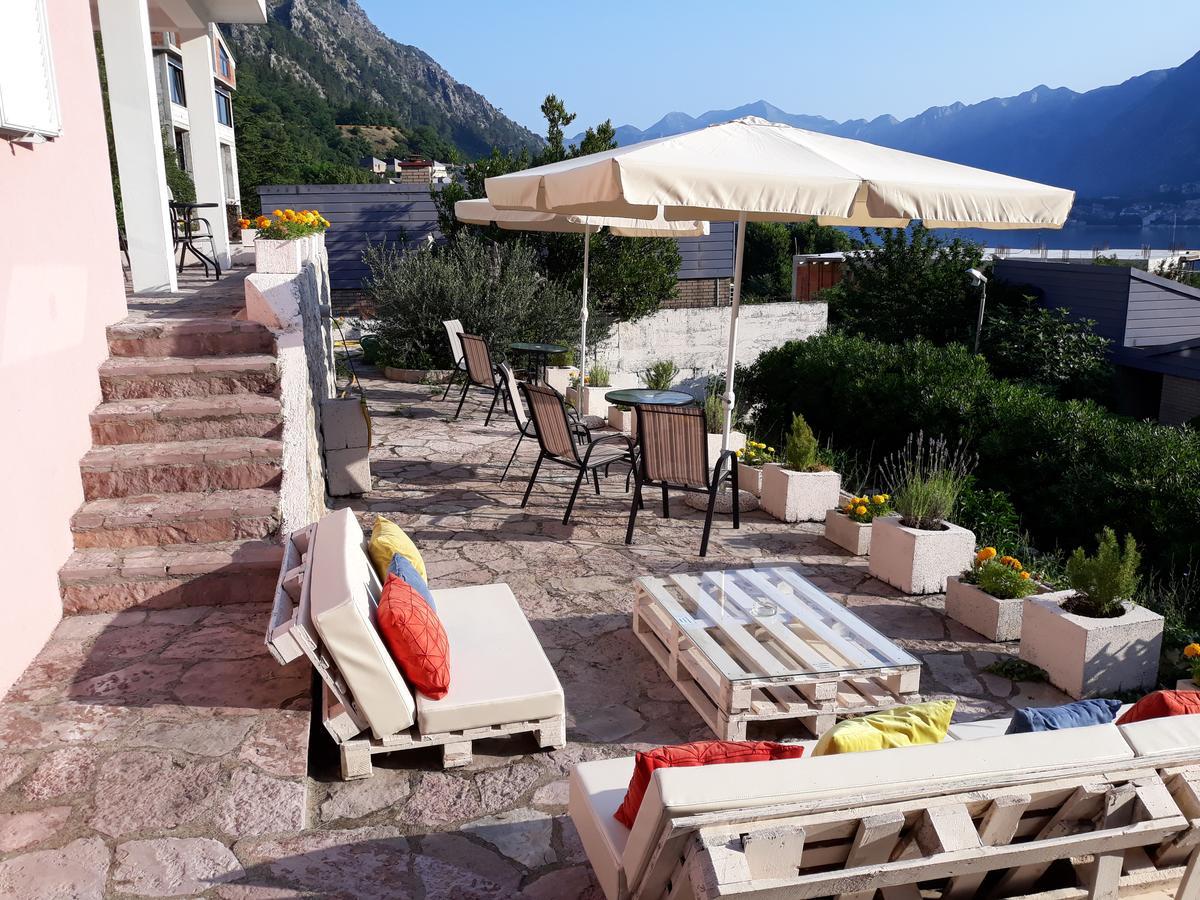 Maritimo Apartments Kotor Exterior photo