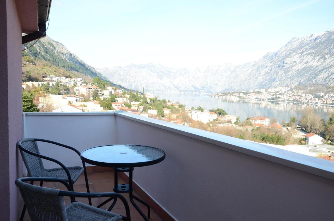 Maritimo Apartments Kotor Exterior photo