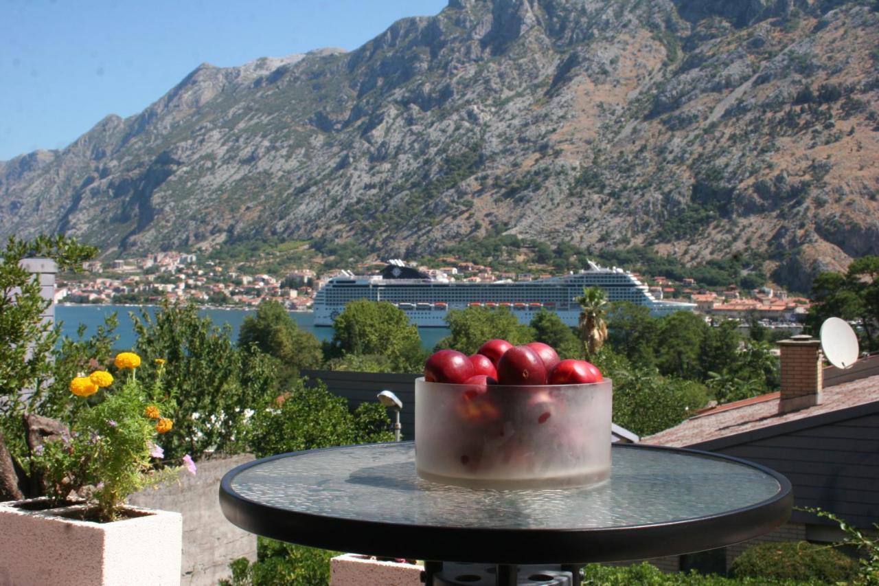 Maritimo Apartments Kotor Exterior photo