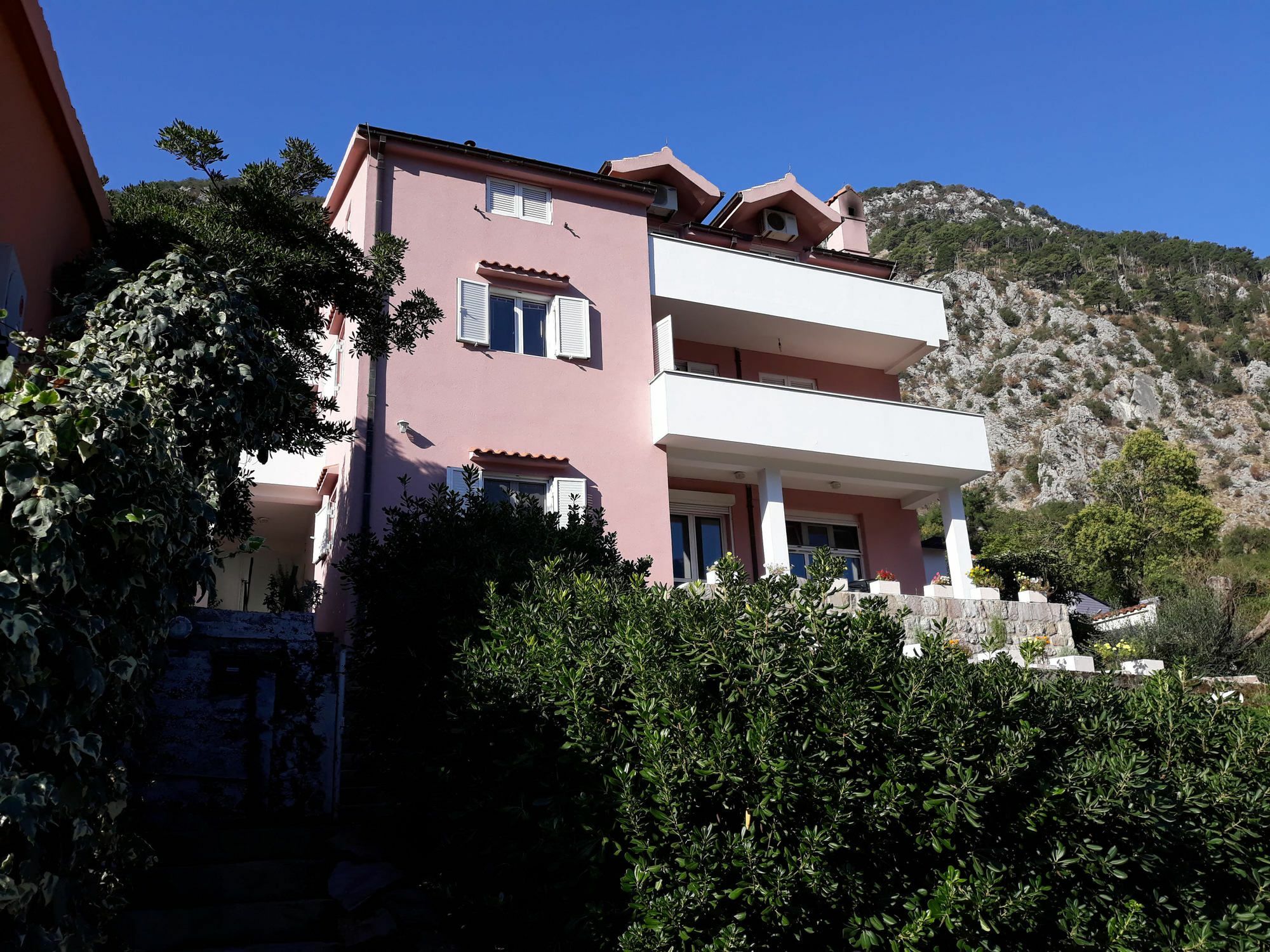 Maritimo Apartments Kotor Exterior photo